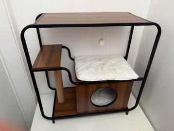 Katten meubels beschikbaar voor biedingen