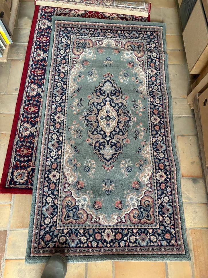 3 kleine tapijtjes, klassiek design, goede staat, Huis en Inrichting, Stoffering | Tapijten en Vloerkleden, Gebruikt, Ophalen