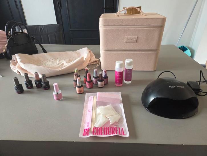 Pink gellac set, Elektronische apparatuur, Persoonlijke Verzorgingsapparatuur, Ophalen