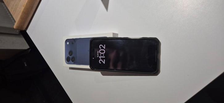 Apple iPhone 17 Pro Max, Télécoms, Téléphonie mobile | Apple iPhone, Comme neuf, 256 GB, Autres modèles, Bleu, Enlèvement