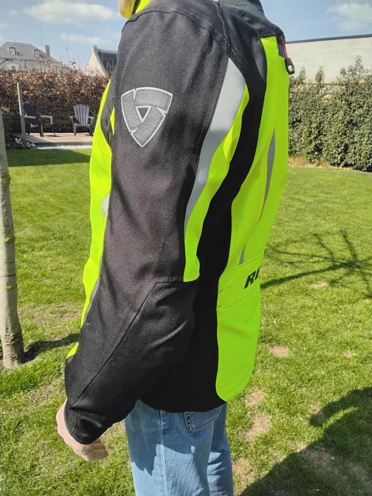 Motorvest Rev'it maat Medium, Motoren, Kleding | Motorkleding, Ophalen