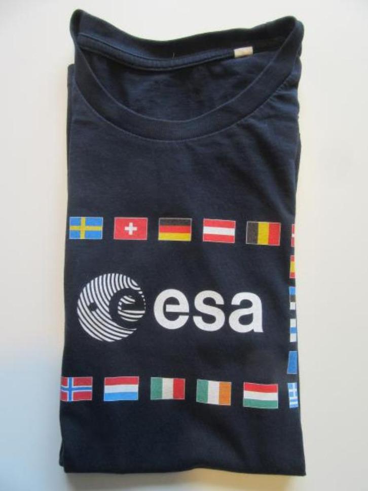 ESA t-shirt female small 2020 ESA logo european flags, Kleding | Dames, T-shirts, Zo goed als nieuw, Maat 36 (S), Blauw, Korte mouw