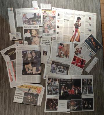 Krantenknipsels / kranten Michael Jackson en fotoboek