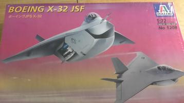 Boeing X-32 JSF Italeri 1-72  disponible aux enchères