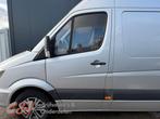 Portière 2portes gauche d'un Mercedes Sprinter (9744), Autos : Pièces & Accessoires, 3 mois de garantie, Utilisé, Porte, -