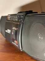 Sharp FM radio met casettendeck op stroom of batterijen, Enlèvement ou Envoi, Utilisé, Radio