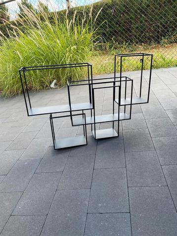 Muurdecoratie beschikbaar voor biedingen