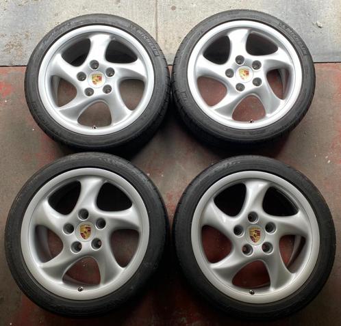 Porsche 993 18" turbo twists met holle spaken.  Zeldzaam, Auto-onderdelen, Banden en Velgen, Band(en), 18 inch, Personenwagen