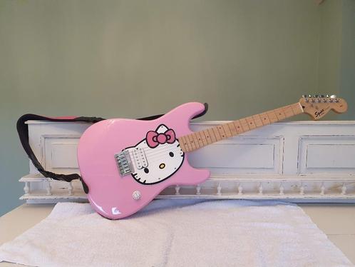 Elektrische gitaar Hello Kitty Stratocaster 2006 Ltd Editio, Muziek en Instrumenten, Snaarinstrumenten | Gitaren | Elektrisch