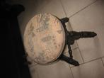 Pianokruk bekleed met een stof in etnische stijl in de, Muziek en Instrumenten, Ophalen, Gebruikt, Overige kleuren, Piano