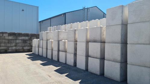 Betonblokken stapelblokken legobetonblokken A/B Keus, Doe-het-zelf en Bouw, Metselstenen, Zo goed als nieuw, Beton, Ophalen