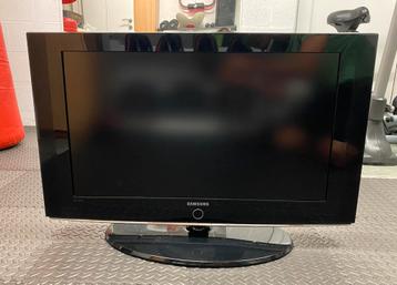 Samsung 32 TV - HDMI - Scart beschikbaar voor biedingen