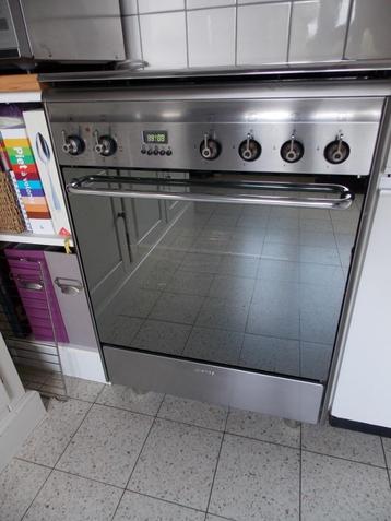 SMEG Kookfornuis 60 x 60 beschikbaar voor biedingen