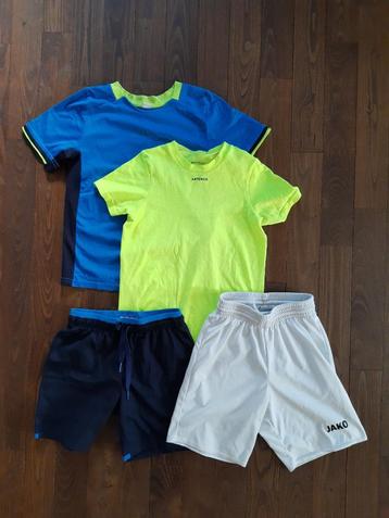 Sportkledij 6 jaar beschikbaar voor biedingen