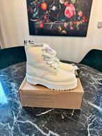 Dr Martens 42, Ophalen of Verzenden, Zo goed als nieuw