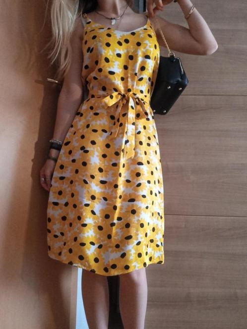 Sunflower dress Fabienne Chapot 36 zeer goede staat, Kleding | Dames, Jurken, Zo goed als nieuw, Maat 36 (S), Geel, Knielengte