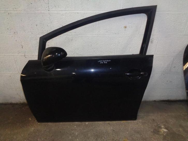 A vendre portiere avant gauche Seat Leon 2005 à 2010, Auto-onderdelen, Carrosserie, Deur, Seat, Voor, Gebruikt, Ophalen