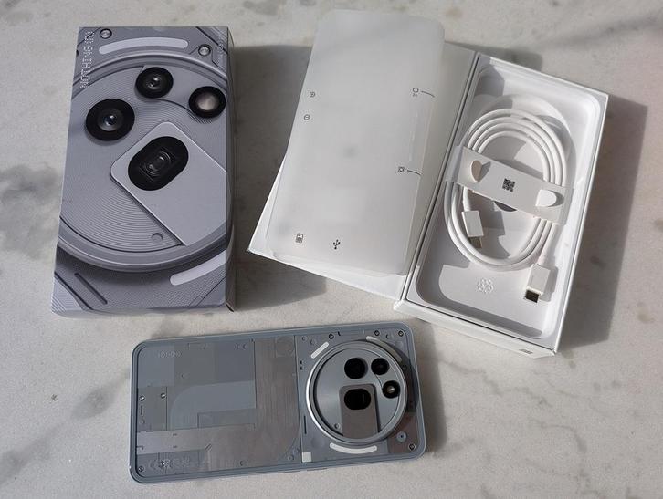 Smartphone Nothing Phone 3a Pro 256 Go, Télécoms, Téléphonie mobile | Marques Autre, Comme neuf, Enlèvement ou Envoi