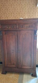 Massief houten kast, Ophalen