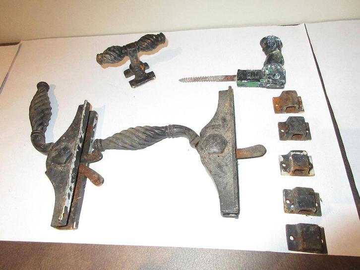 Poignées de fenêtre anciennes vieux loquets volets métal, Bricolage & Construction, Métaux, Enlèvement