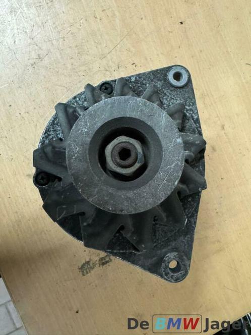 Dynamo Bosch 65A BMW 3-serie E30 0120488183184, Auto-onderdelen, Elektronica en Kabels, BMW, Gebruikt, Ophalen of Verzenden