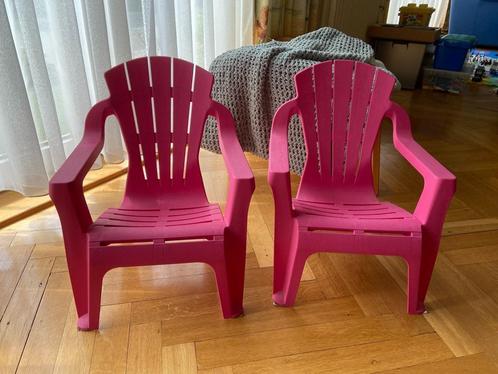 Lot de 2 petites chaises roses pour enfant, Kinderen en Baby's, Kinderstoelen, Gebruikt, Overige typen, Ophalen