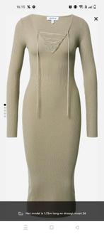 Beige jurk Edited maat 38 (eerder 36), Vêtements | Femmes, Robes, Comme neuf, Beige, Taille 38/40 (M), Enlèvement ou Envoi