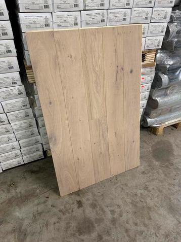 Grote overschotten nieuwe parket vloer! beschikbaar voor biedingen