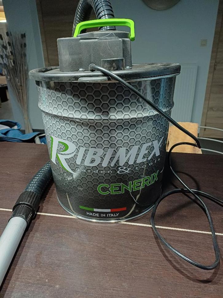 asstofzuiger, Elektronische apparatuur, Stofzuigers, Nieuw, Stofzuiger, 1200 tot 1600 watt, Reservoir, Ophalen of Verzenden