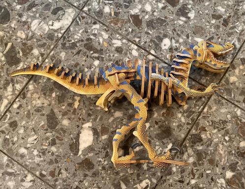 Figurine de dinosaure en bois d’environ 35 cm de long, Enfants & Bébés, Jouets | Figurines, Comme neuf