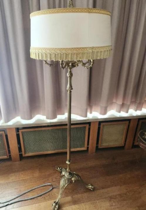 Antieke staande lamp in barokstijl met fransjes en kap, Antiek en Kunst, Antiek | Verlichting, Ophalen