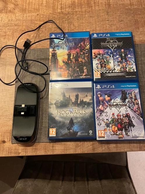 Kingdom Hearts, Hogwarts Legacy ,controller-oplaaddock, Games en Spelcomputers, Games | Sony PlayStation 4, Zo goed als nieuw