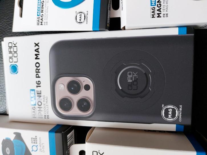 i Phone 16 pro hoesje en bijhorende, Telecommunicatie, Mobiele telefoons | Overige merken, Nieuw, Ophalen