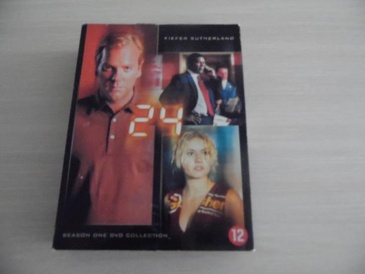 24  HEURES CHRONO       SAISON 1 À SAISON 8, CD & DVD, DVD | TV & Séries télévisées, Comme neuf, Action et Aventure, Coffret, À partir de 12 ans