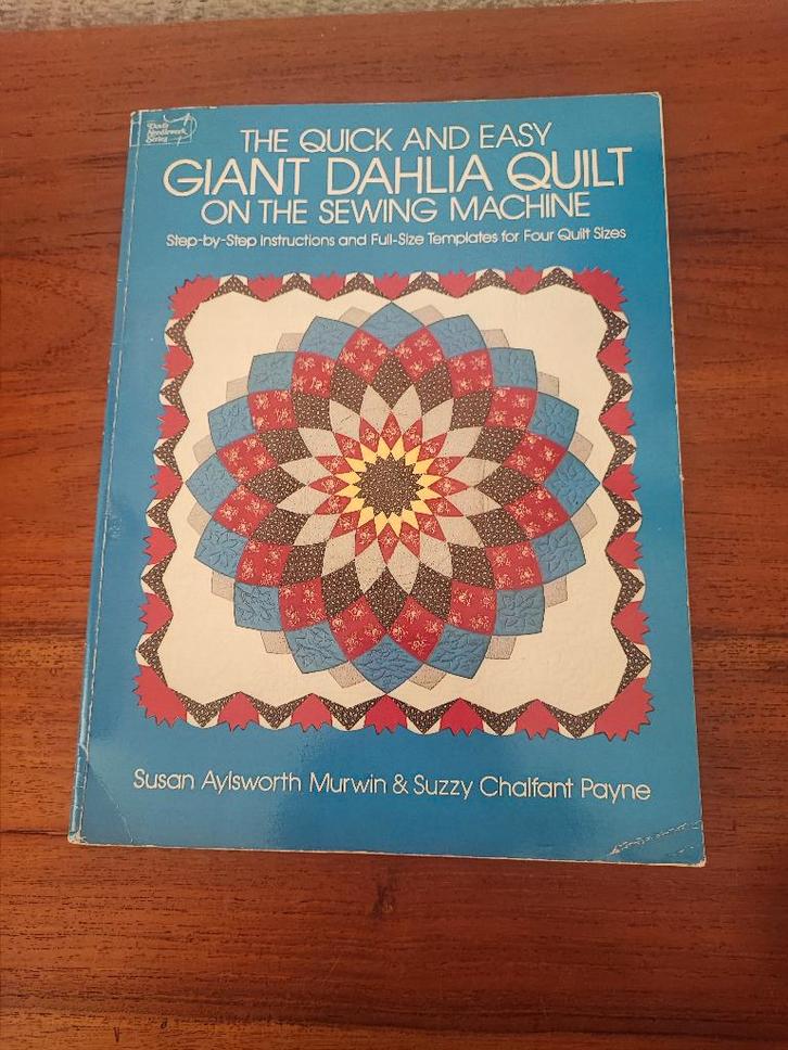 Giant Dahlia Quilt, Boeken, Hobby en Vrije tijd, Gelezen, Ophalen of Verzenden