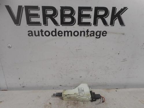 CENTRALE VERGRENDELING MOTOR ACHTERKLEP Ford Mondeo II, Auto-onderdelen, Overige Auto-onderdelen, Ford, Gebruikt