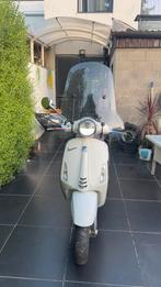 Vespa primavera, Fietsen en Brommers, Scooters | Vespa, Ophalen, Zo goed als nieuw