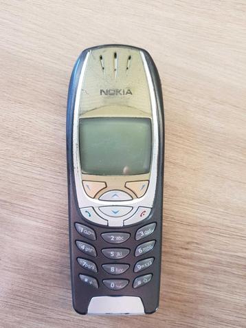 Vieux portable Nokia Model 6310I