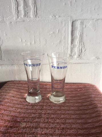 Pernod pastis glazen beschikbaar voor biedingen