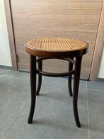 Thonet tabouret, Enlèvement