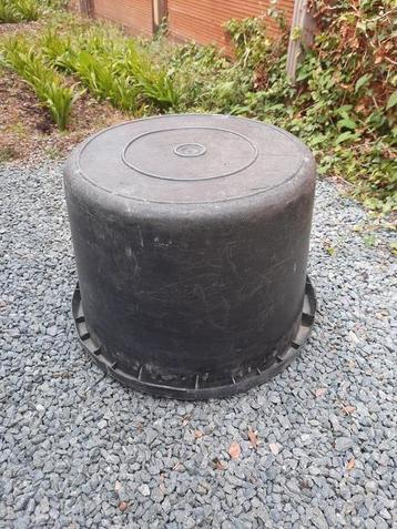 Stevige metselkuip 62 x 42 cm of plantenbak beschikbaar voor biedingen