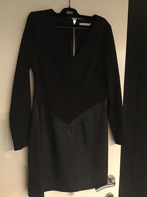 Robe fourrure NIKKIE taille 40 neuve, Vêtements | Femmes, Robes, Neuf, Envoi