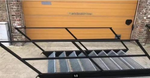 industriële trap zwart 8 treden, Doe-het-zelf en Bouw, Ladders en Trappen, Gebruikt, Trap, Ophalen