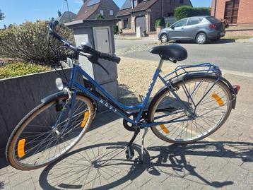 Damesfiets  beschikbaar voor biedingen