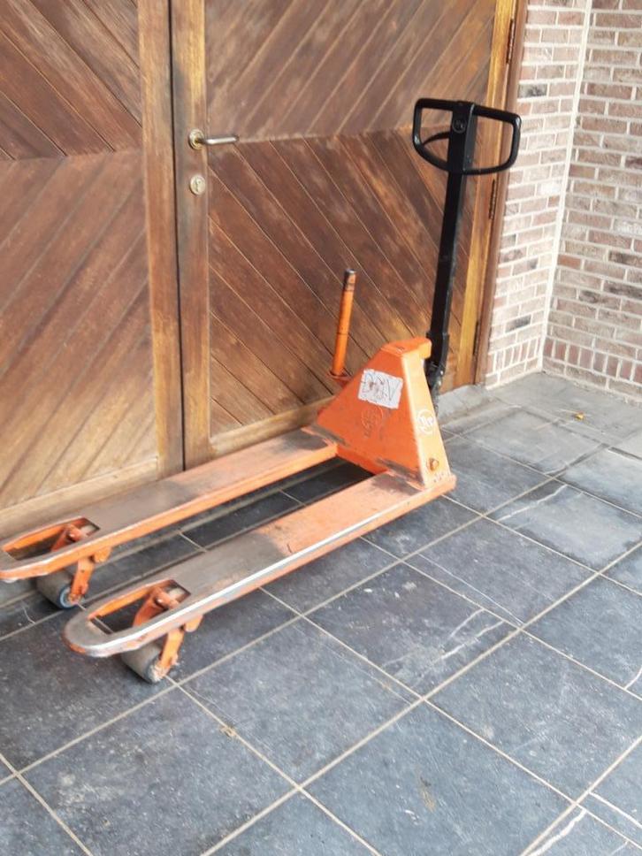 Mooie BT transpallet in perfecte staat, Doe-het-zelf en Bouw, Palletwagens en Pompwagens, Zo goed als nieuw, Ophalen