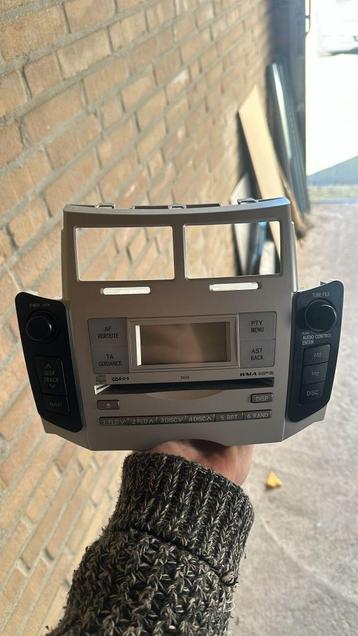  Toyota Yaris Radio MP3-speler | Stuurbediening Functie  beschikbaar voor biedingen