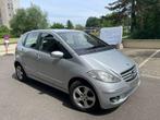 A 150 benzine automaat gekeurd zetelverwarming airco, Auto's, Automaat, Zwart, 1495 cc, Particulier