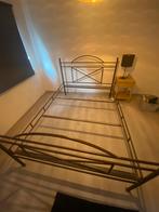 Smeedijzeren bed, Huis en Inrichting, Slaapkamer | Bedden, Ophalen, Gebruikt, Bruin, 140 cm