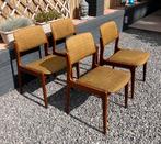 4 mooie Deense vintage eetkamerstoelen van teak, Huis en Inrichting, Stoelen, Ophalen, Hout, Vintage, Zo goed als nieuw
