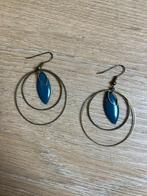 Blauwe creoolse oorbellen, Handtassen en Accessoires, Oorbellen, Overige materialen, Hangers, Blauw, Ophalen of Verzenden
